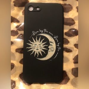 Sun & Moon Celestial iPhone 7/8 SE Case ~ Brand New. Great for Fall & Halloween!